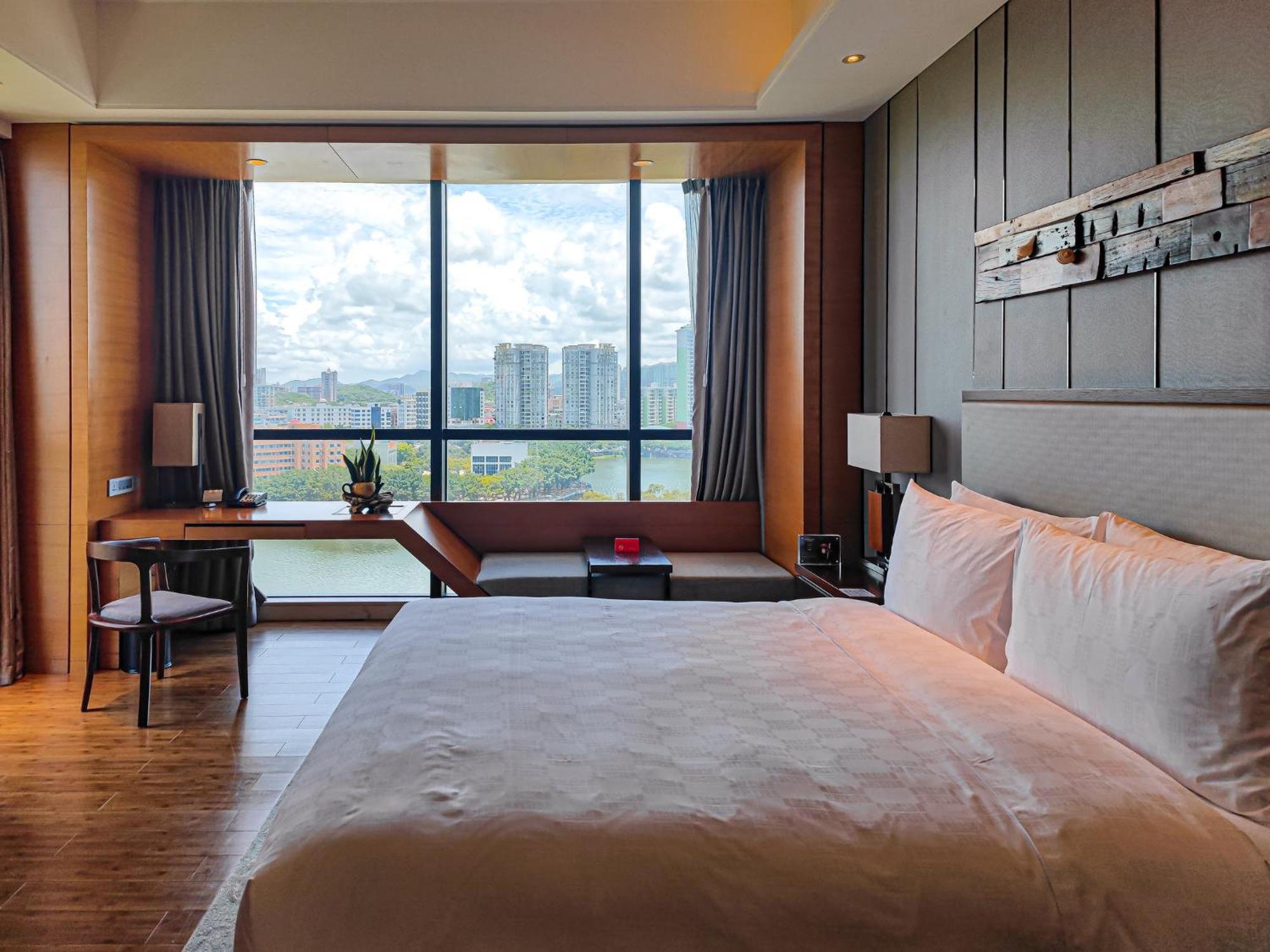 Hualuxe Yangjiang City Center מראה חיצוני תמונה